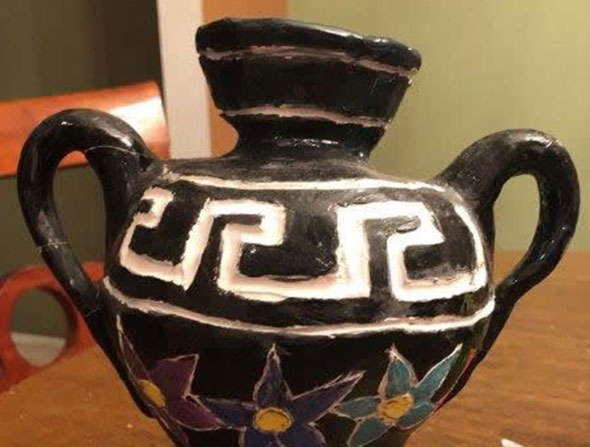Photo of clay pot.
